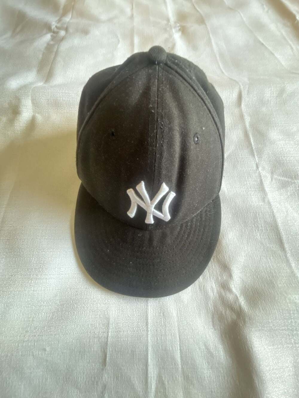 New Era New York Yankees 59FIFTY Fitted Hat Black Size 7